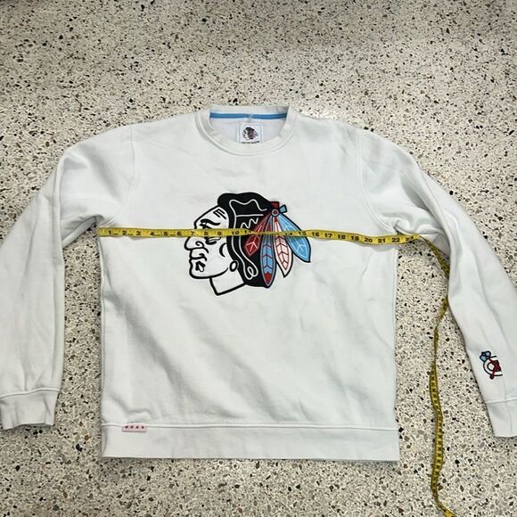 Chicago Blackhawks Four Stars Collection Crewneck sweatshirt Large L white NHL - Picture 4 of 6